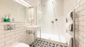 Linton Collection - Blackfriars Lofts - Bathroom