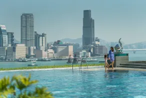 Four Seasons Hotel Hong Kong - Piscine