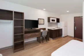 WoodSpring Suites Bakersfield East - Room