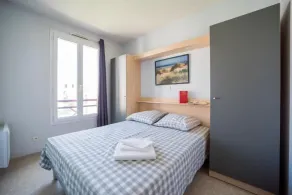 Résidences De Rochefort Bougainville (France) - Chambre