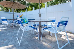 Water's Edge RV Resort - Basseng