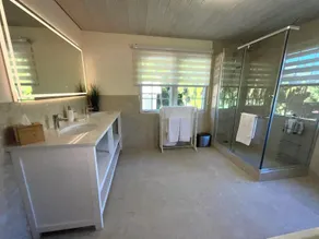 Jacks Place - by ZenBreak - Bathroom