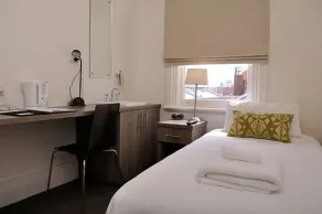 Norfolk Hotel - Room