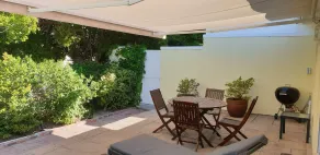 Charming fully fitted double storey Cottage near Constantia Village - Utsikt från rummet