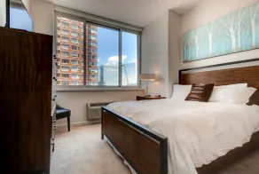 Bluebird Suites in Jersey City - Rum