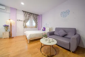 Aurora Castle - Room