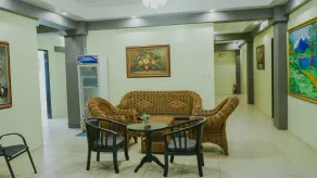 2428 Suites - Sitzecke in der Lobby