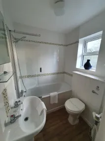 Broadlands - Bathroom
