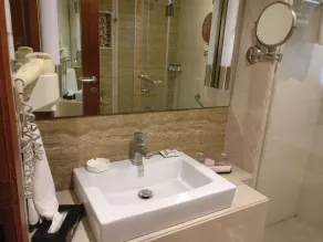 Ramada Ahmedabad - Bathroom