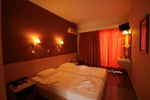 Dimitris Paritsa Hotel - Room