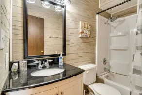 Lawrence Vacation Rental ~ 12 Mi to Indianapolis! - Bad