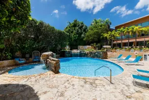 DoubleTree by Hilton San Juan - Pool