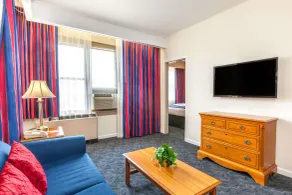 Ramada by Wyndham Jersey City - Chambre
