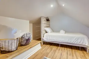 Modern Northfield Cottage w/ Yard! - Rom