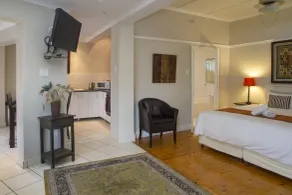 Conifer Beach House - Room