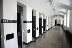 Saintlo Ottawa Jail Hostel - Chambre