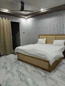 Hotel The Royal Knot - Rum