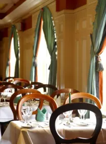 River Island Hotel - Restaurant