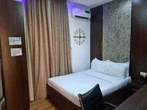 R & A City Hotel - Chambre