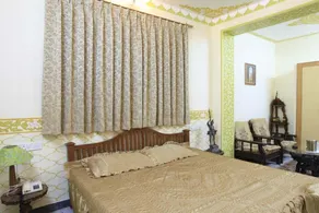 Hotel Teerth Palace - Room