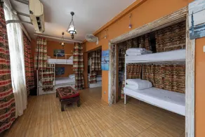 Bahaus Hostel near BlueMosque and HagiaSophiaMosque - 2 minutes - Rom