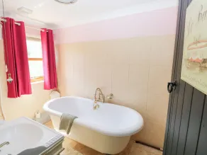 The Woodlands Lower Level - Bathroom