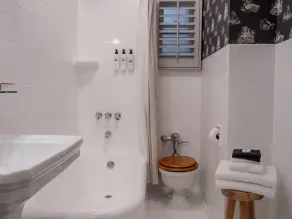 Maison Twenty Seven - Bathroom