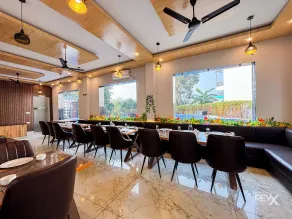 Wonderwood Corbett Resort -1min walk to River with Deep Jungle Trail - Restaurant