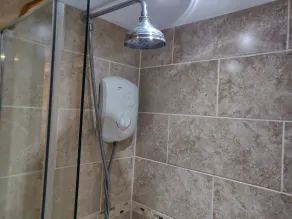 4 Bedroom & 4 Bathroom House Near St Neots - Badrum