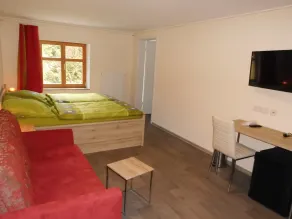 Suite, shower, toilet, no smoker - Camera