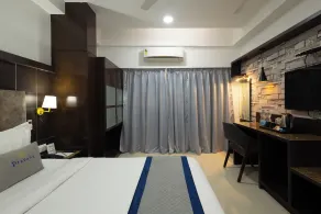 Pravasa Hotel by Sapphire, Vadodara - Chambre