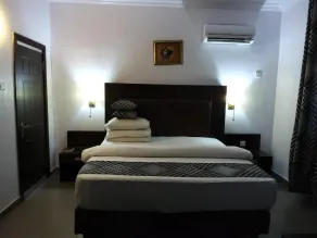 Crownedge Hotels  - Chambre