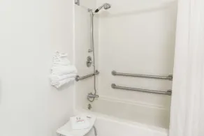 Super 8 by Wyndham Willcox - Salle de bain