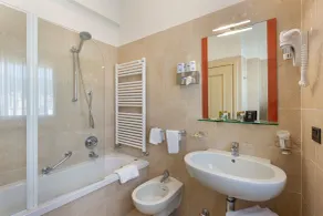 LVG Hotel Collection - Grand Hotel Mediterranee - Bathroom