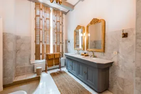 Fortuna Spinoza - Bathroom