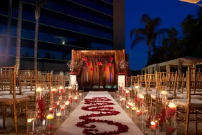 DoubleTree by Hilton Monrovia - Pasadena Area - Piscine