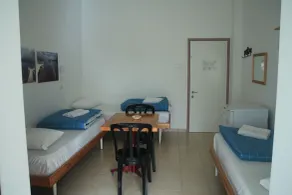 David Hostel - Room