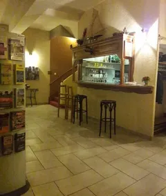 Le Lion dOr - Bar (på overnatningsstedet)