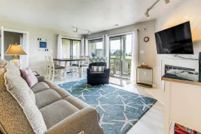 Bernard's Landing Condo - Includes Linens! - Interni