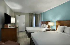 Crown Reef Beach Resort and Waterpark - Chambre
