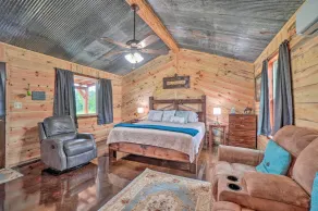 Updated Studio Cabin in Ozark w/ Yard & Mtn View - Interiør
