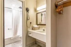 Econo Lodge Berea - Salle de bain