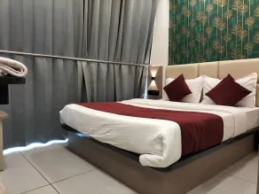 Hotel Paris Plaza - Room