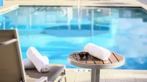 Holiday Inn Express & Suites Miami Airport East by IHG - Pool