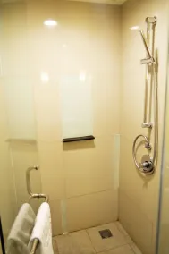 HARRIS Hotel & Residences Sunset Road - Bathroom