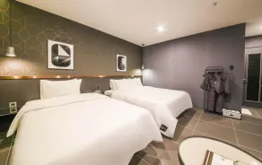 Brown-Dot Hotel Gupo - Room