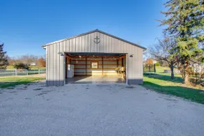 Fully Updated! Zanesville Home w/ River Views - Intérieur