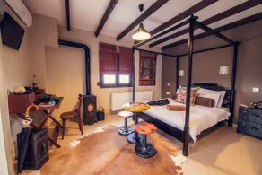 Paroraia - Room
