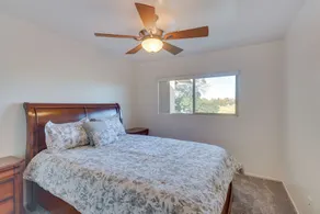 Convenient Bakersfield Townhome With Patio! - Rom