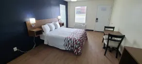 Red Roof Inn Byron - Zimmer
